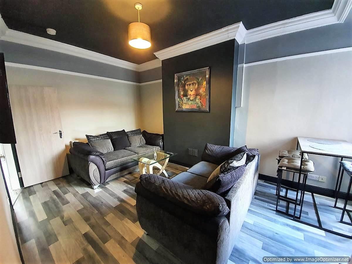4 bed property in Edleston Road, Crewe